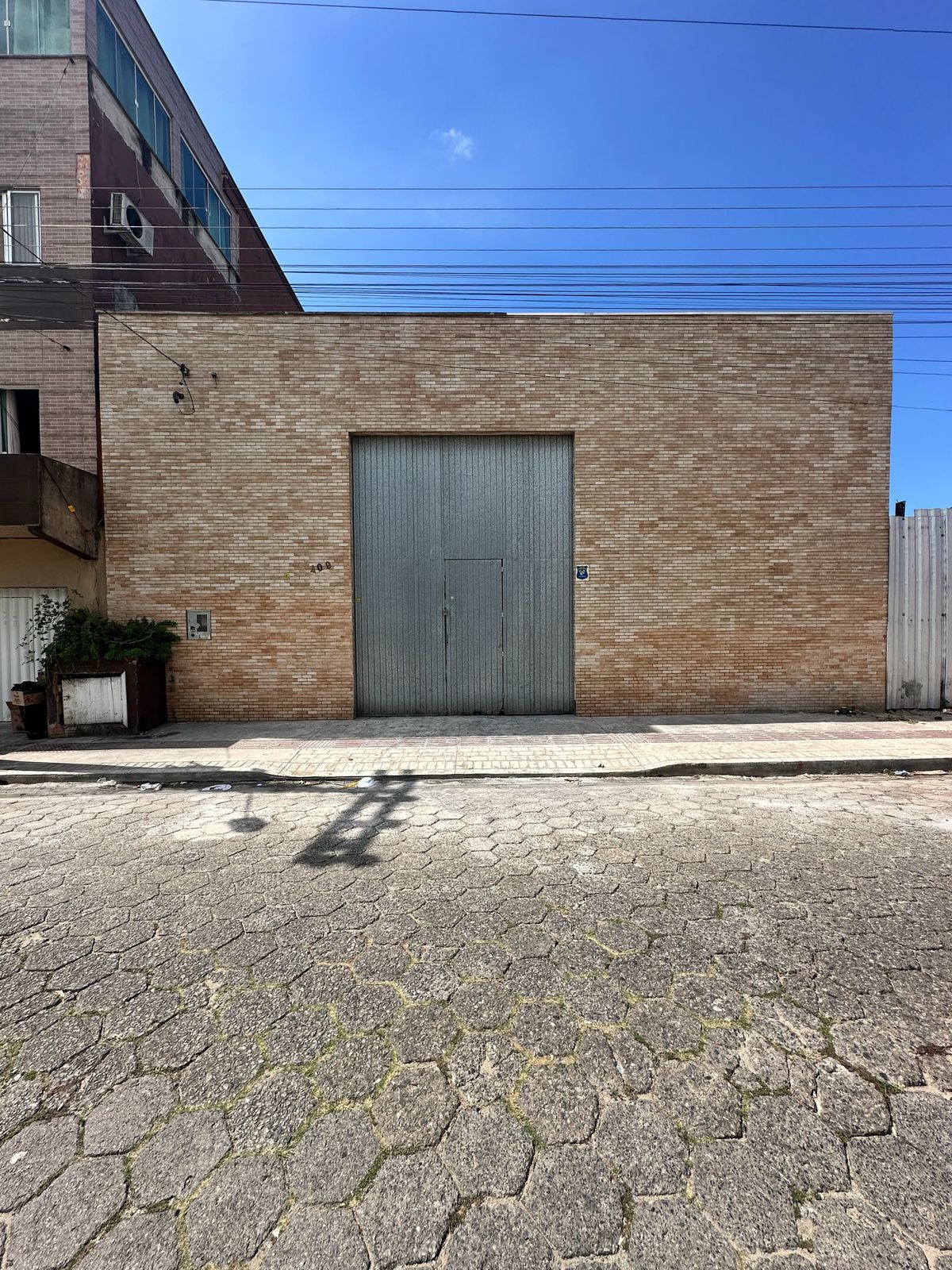 Loja-Salão à venda, 240m² - Foto 1