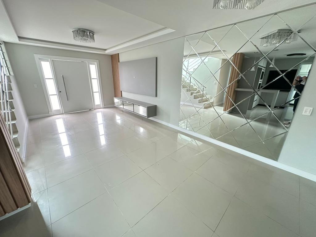 Casa Alto Padrão Condomínio