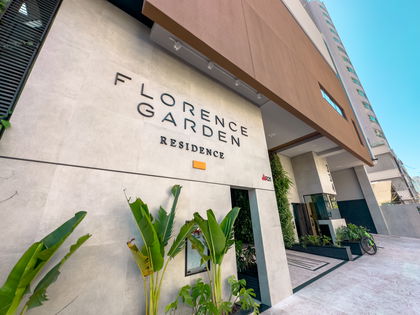 902 Florence Garden